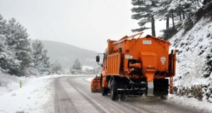 Buzlanmış Yollara Neden Tuz Dökülür