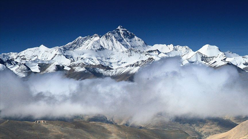 Everest Dağı Nedir